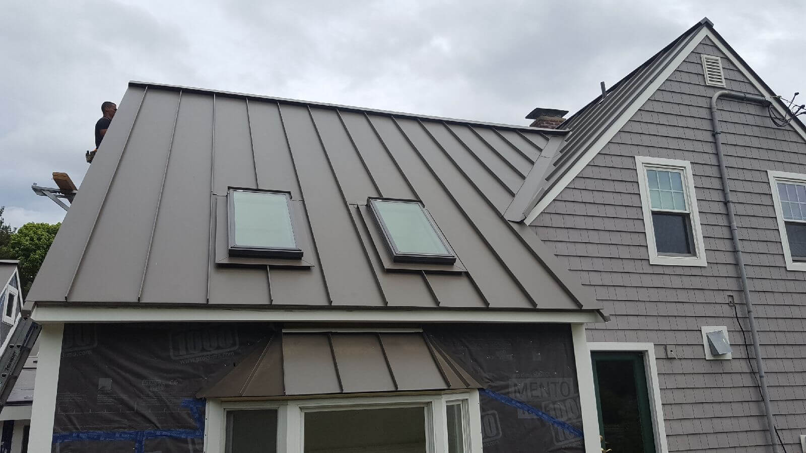 Roof Contractor